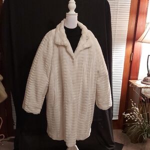 Dennis Basso 36" Cream Teddy Jacket
